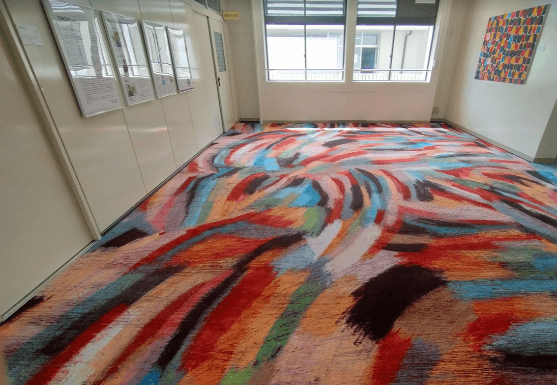 D&Iのシンボルとして設置した「アート・インテリア」