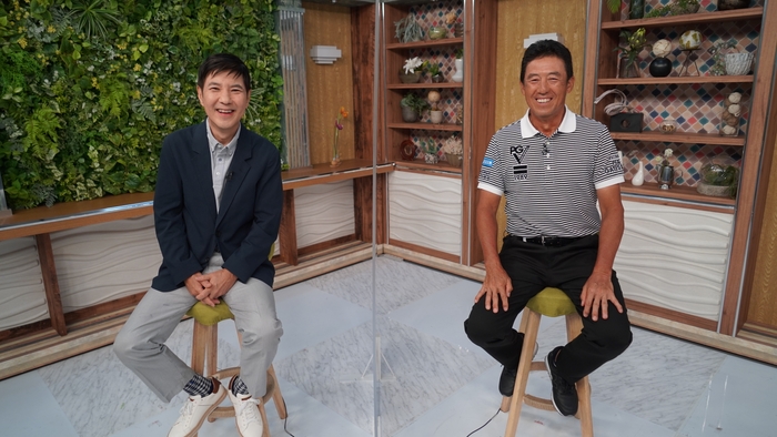 関根勤さん(左)、芹澤信雄プロ(右)