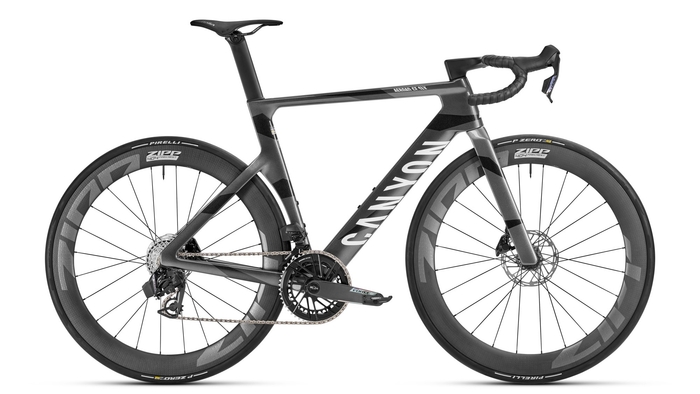 エアロード CF SLX 8 AXS Speed ¥1,039,000(消費税込)完成車平均重量 7.6 kg