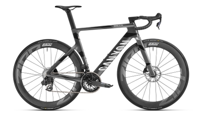 エアロード CF SLX 8 AXS Speed　¥1,039,000（消費税込）完成車平均重量 7.6 kg