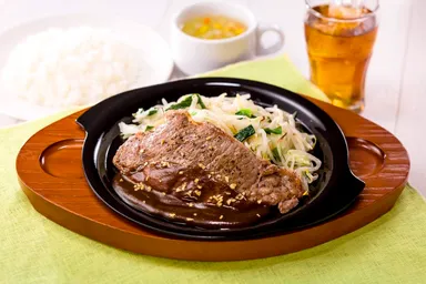 サーロイングリル 薄切り仕立て 黒にんにくソース(1枚)