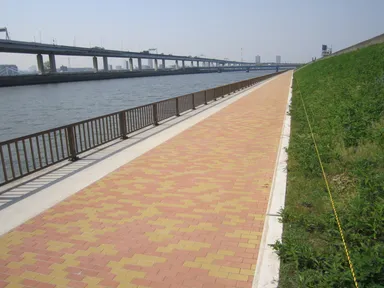 用途例「河川遊歩道」