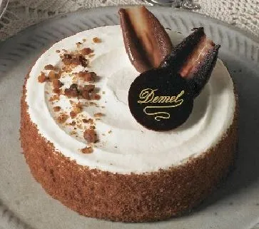 【デメル(日本橋三越・伊勢丹新宿店)】トッフェントルテ