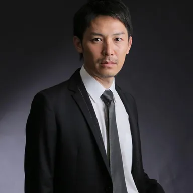 主演：尾関伸嗣