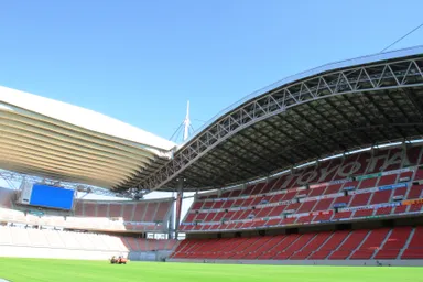 豊田スタジアム(中)