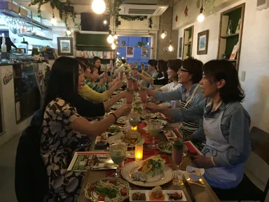 セレブローフードパーティー