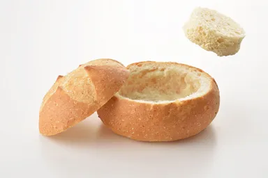 くり抜き後のパン