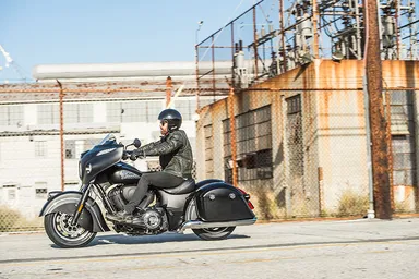 「チーフテン・ダークホース」2