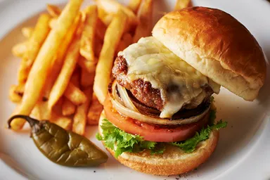 チーズ(国産牛100％)バーガー＆ベルジャンフリッツ