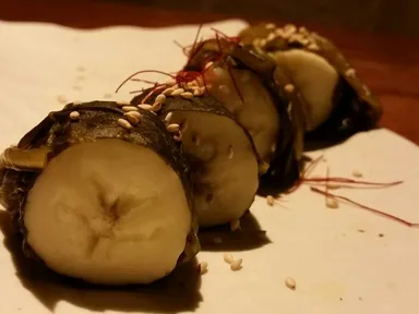 「黒バナナの高菜ロール」居酒屋 しぶやくん 渋谷店