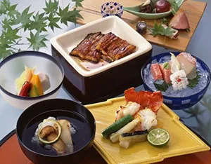 京懐石「美濃吉」