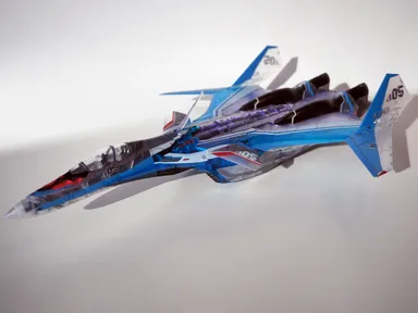「1/72 VF-31J ジークフリード(ハヤテ・インメルマン機)」 クリアカラーVer.　ファイター(1)