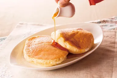 「むさしの森珈琲特製ふわっとろパンケーキ」