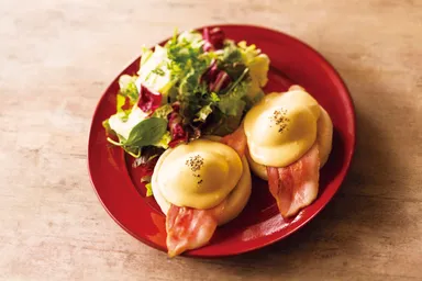 「エッグベネディクト」