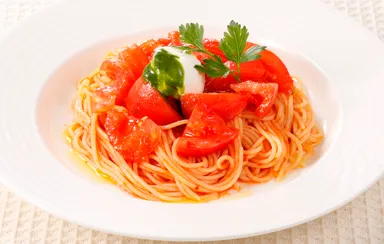 トマトとマスカルポーネチーズの冷製スパゲティ