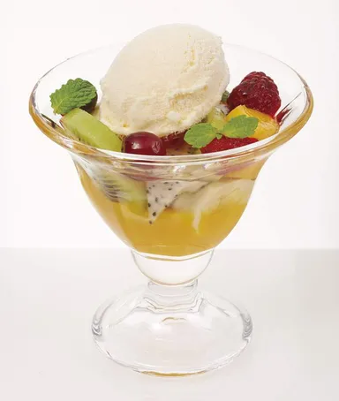 マンゴーとフルーツのマチェドニア