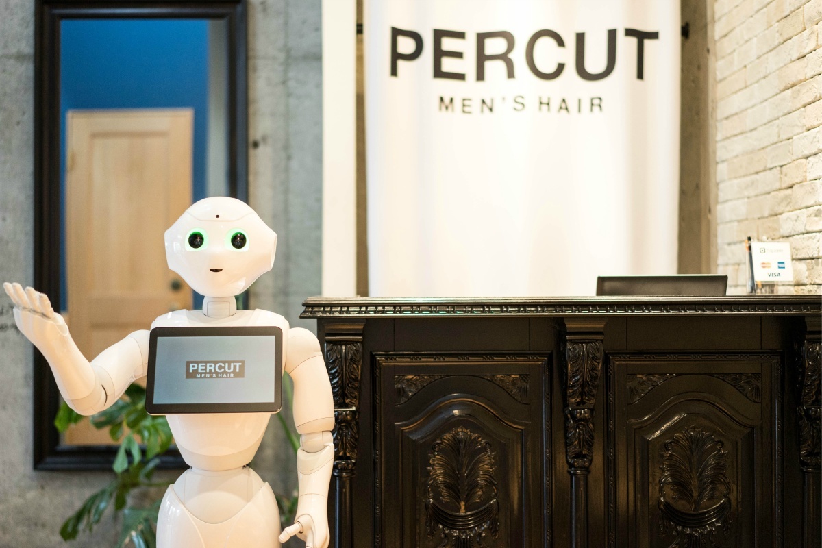 美容室で初 Pepper が最適なヘアスタイルを提案 Men S Hair Percut 下北沢北口店 にて6月12日導入 株式会社 Percutのプレスリリース