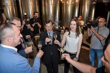 セルビアでの記者会見