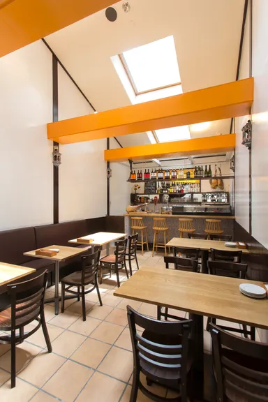 店内1F レストランスペース