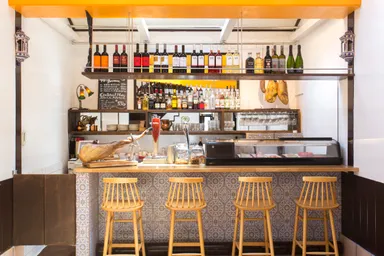 店内1F カウンター