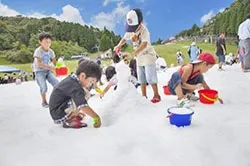 真夏の雪まつり