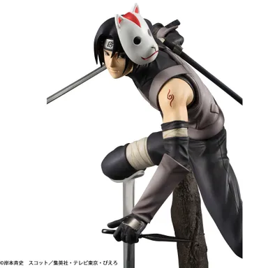 相手を威圧するイタチ