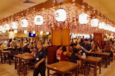 フードコート内の様子