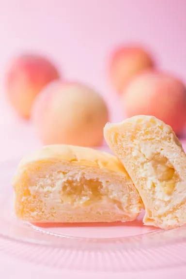 『とろけるくりーむパン 清水白桃』