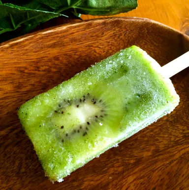 デトックスの緑…スピナッチキウイ