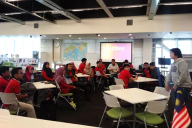 新規受入留学生のオリエンテーション実施