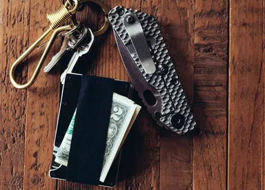 Aluminum Black Cash Strap1