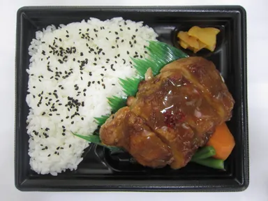 チキンステーキ弁当（津軽味噌だれ）