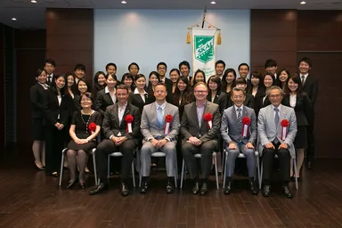 スコール・クラブ・オブ東京役員とYSCJ会員