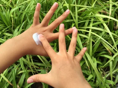 子どもが自分で塗るように