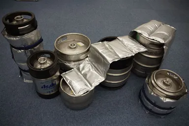 「冷し樽ぞカバー」