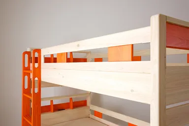 節の少ないサイドフレーム