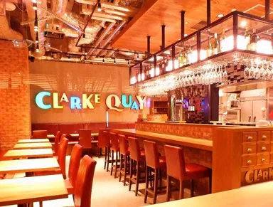 店名の「クラーク・キー」は、シンガポール・リバーサイドにある人気グルメスポットから