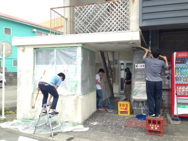 7月2日 外観の塗装1
