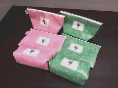 「ユリヤ」オリジナルポーチ3種