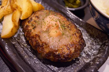 新コラボメニュー　岩下の新生姜 ハンバーグ定食 2