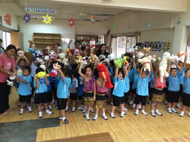 2014年11月タイ シーカー・アジア財団(Sikkha Asia Foundation)へ寄贈