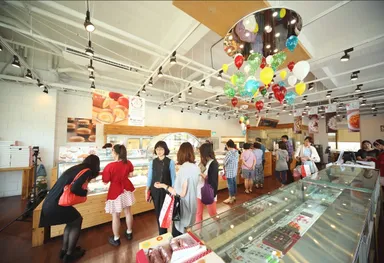 台湾・亞尼克菓子工房 店舗内観