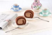 ヤニックチョコレートクリームロールケーキ