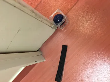 スライドドアを止める