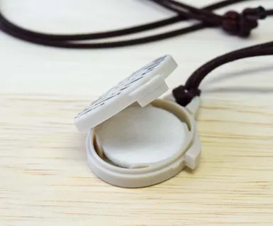 ペンダント蓋オープン