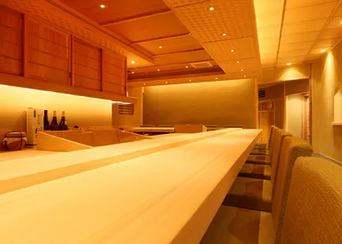 檜のカウンター