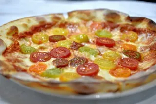 20種の彩りトマトピッツァ
