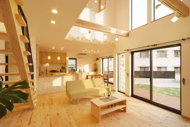 無添加住宅の内観1