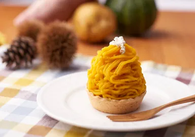 『安納芋と南瓜のモンブランポテサラ』(1個／税込400円)