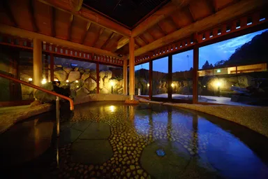 湯の出2　大浴場 1